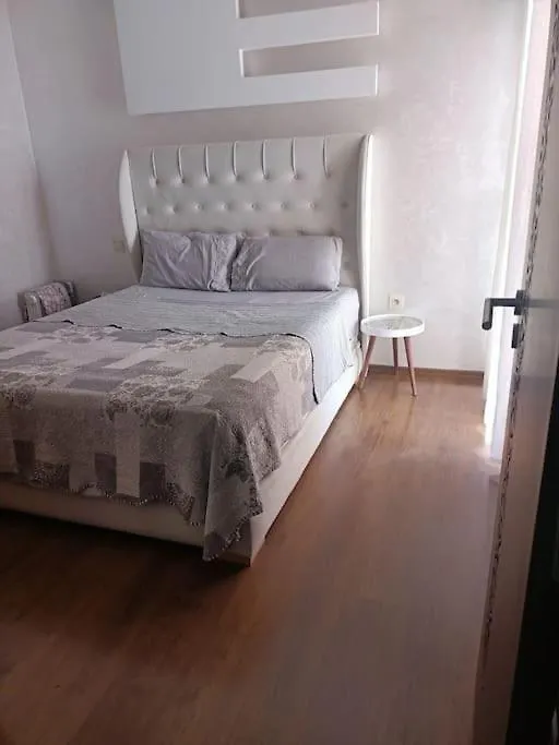 マラケシュApparemment Chic Au Coeur De Marrakechアパートメント 0*, マラケシュ